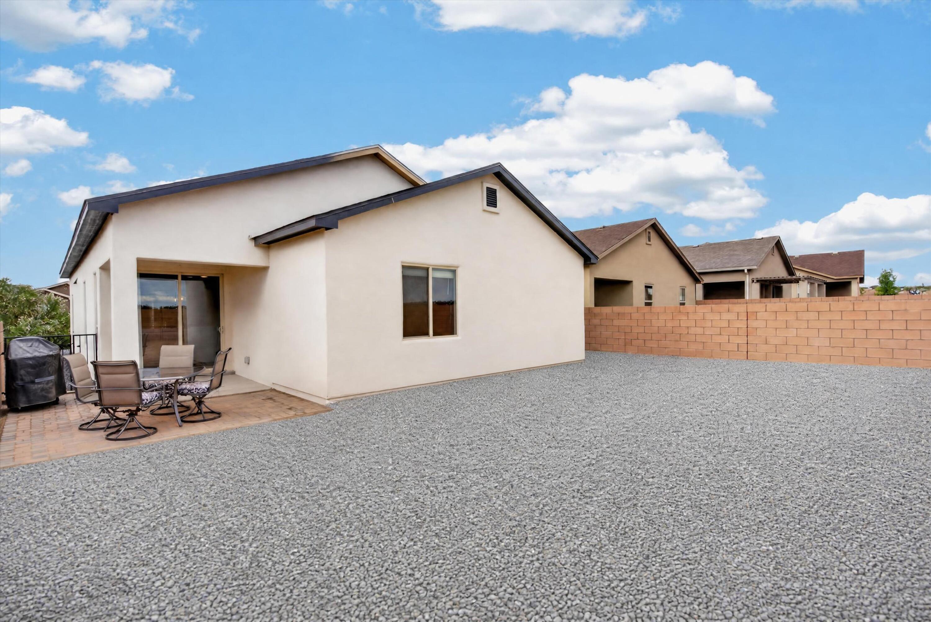 4225 Crowned Eagle Loop NE