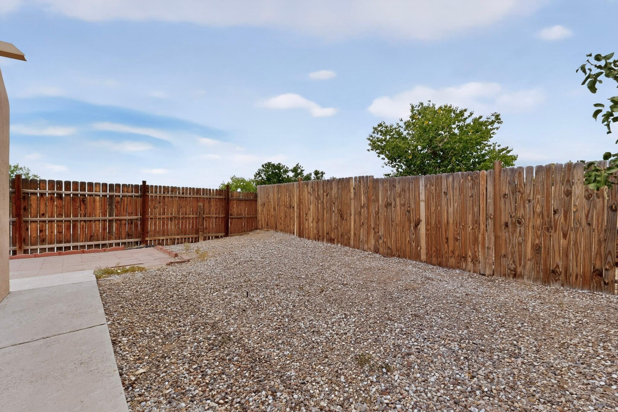 6075 Redlands Road NW