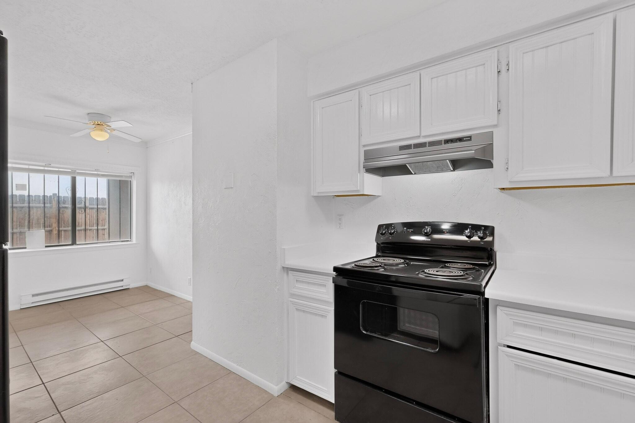 6075 Redlands Road NW
