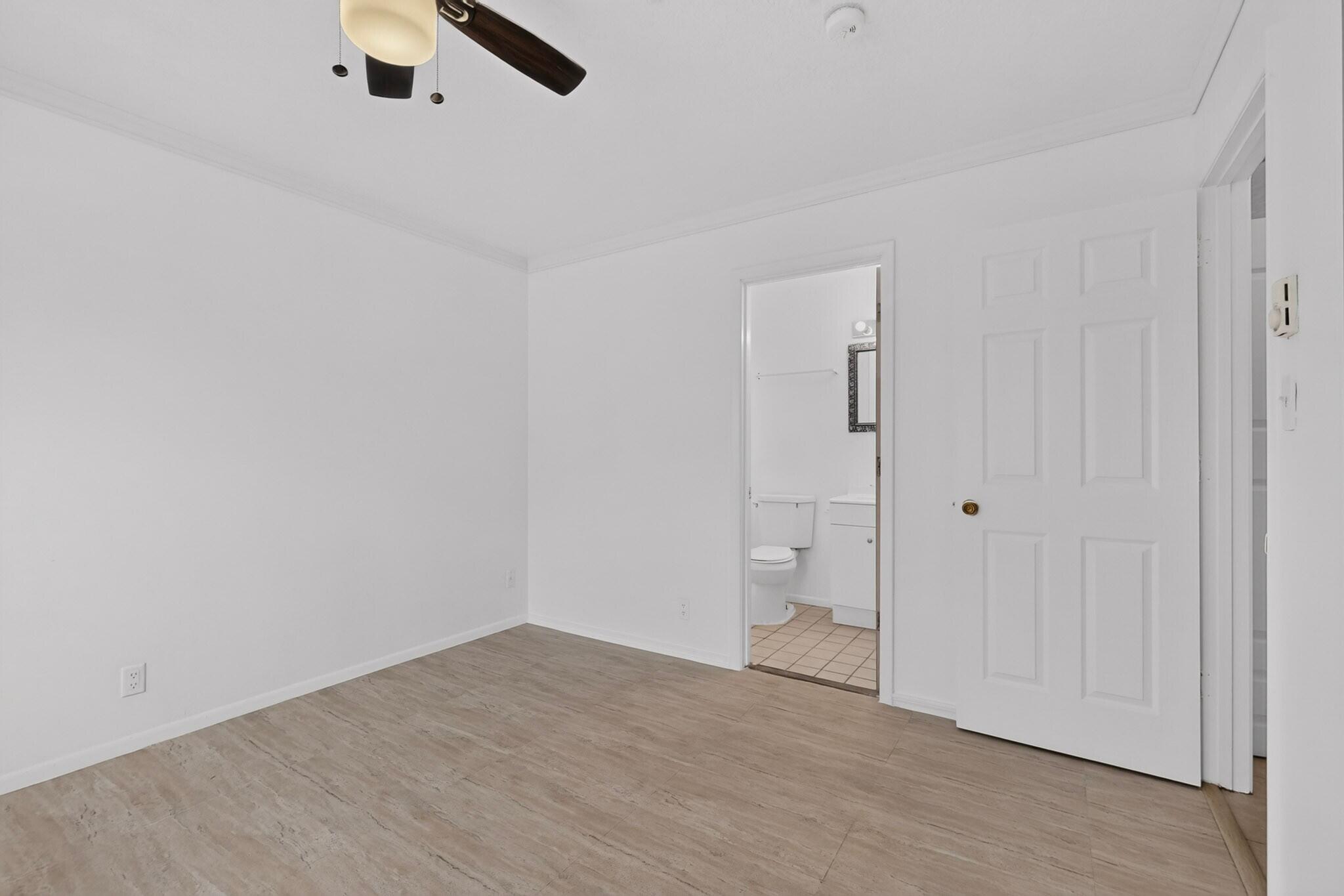 6075 Redlands Road NW