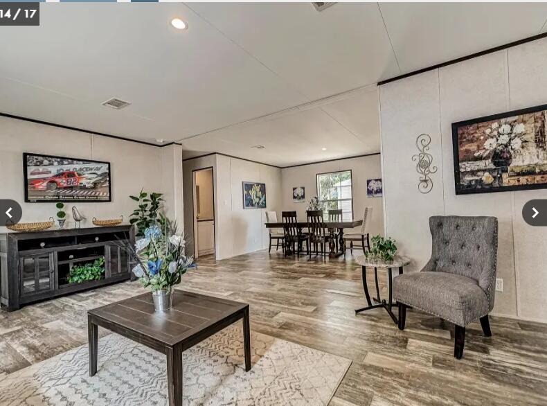 241 Crownover Road NW