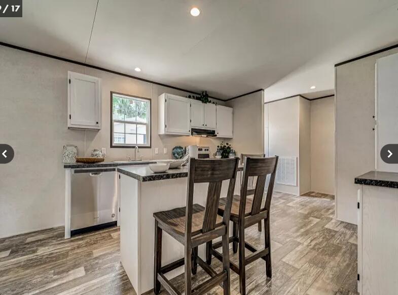241 Crownover Road NW