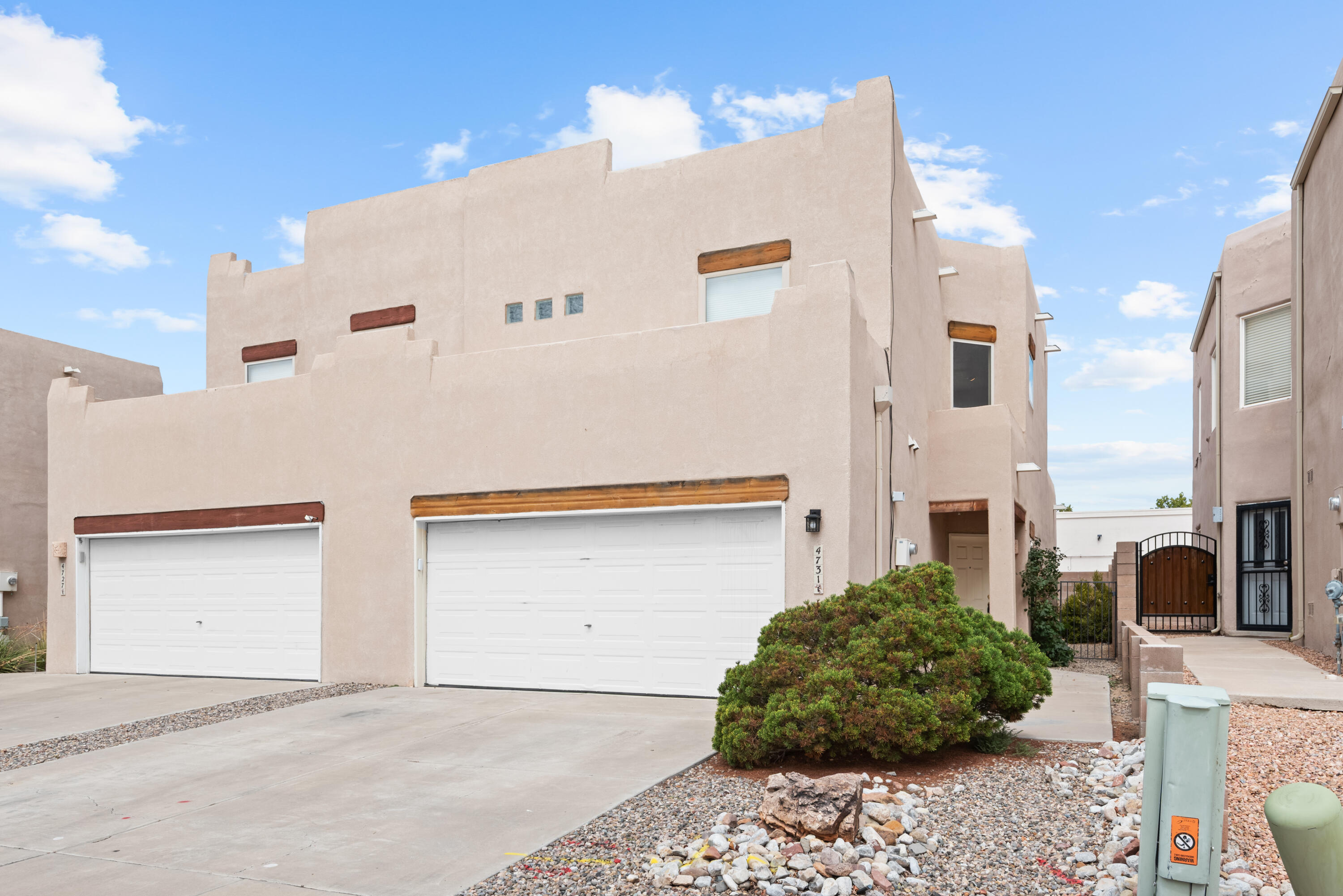 4731 Spanish Sun Avenue NE
