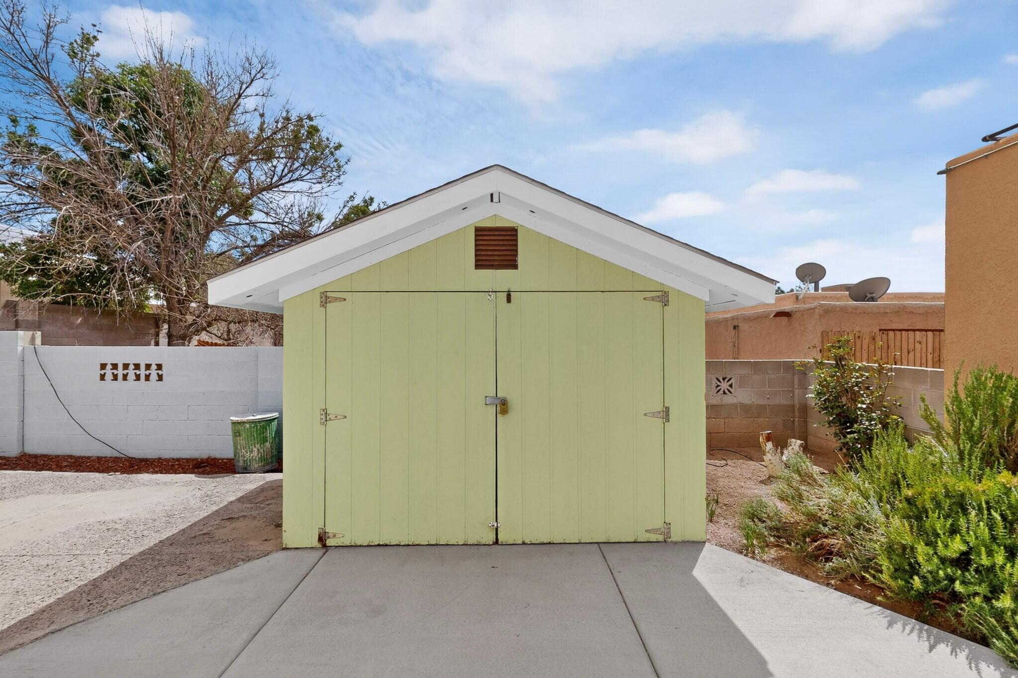 1116 Nakomis Drive NE