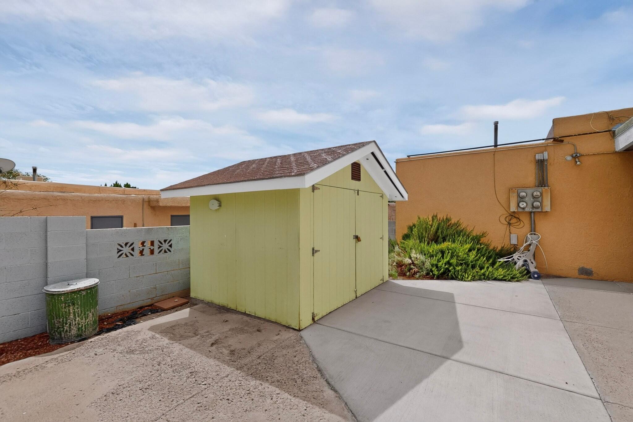 1116 Nakomis Drive NE