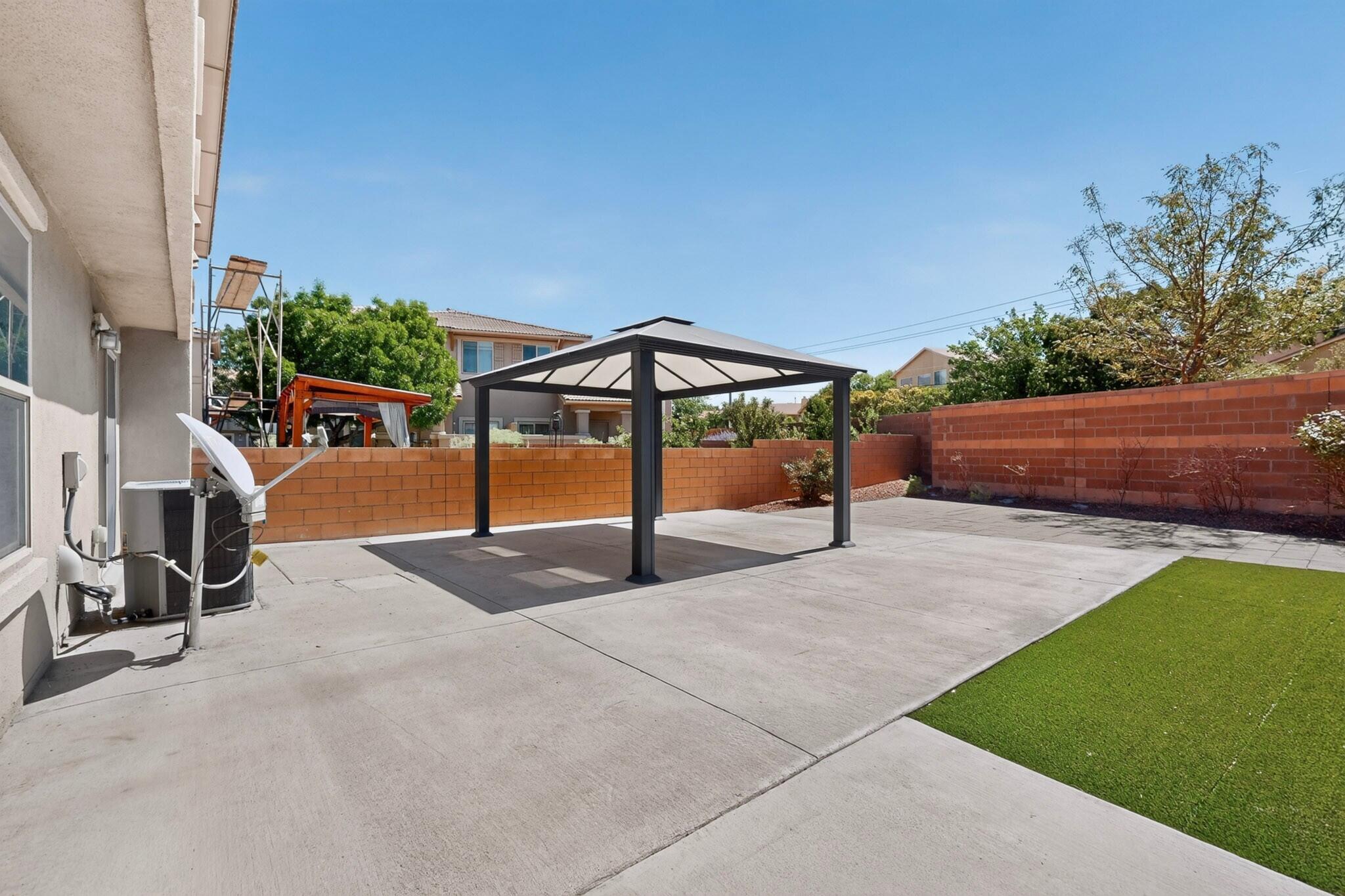 10940 Fort Point Lane NE