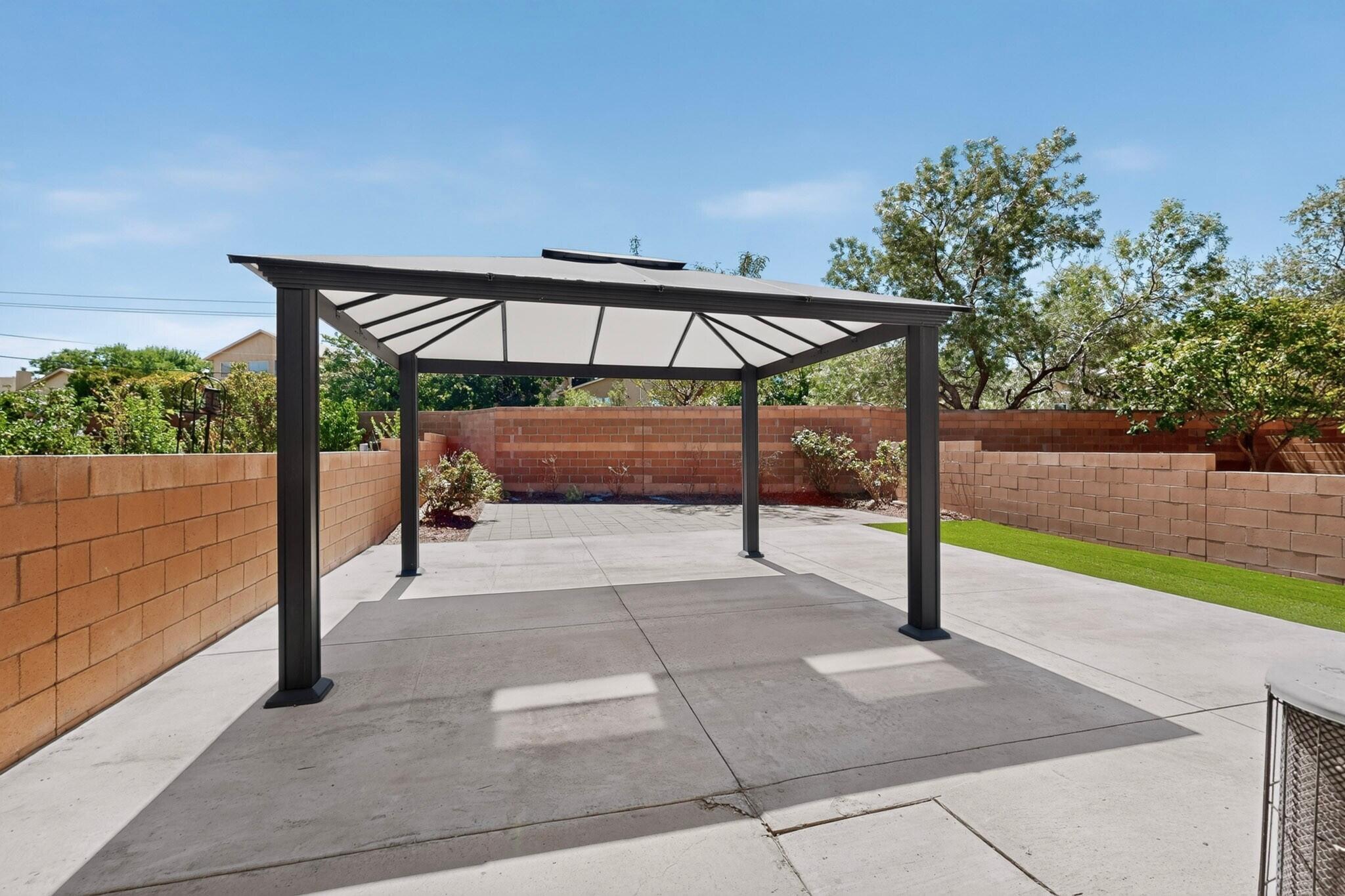 10940 Fort Point Lane NE