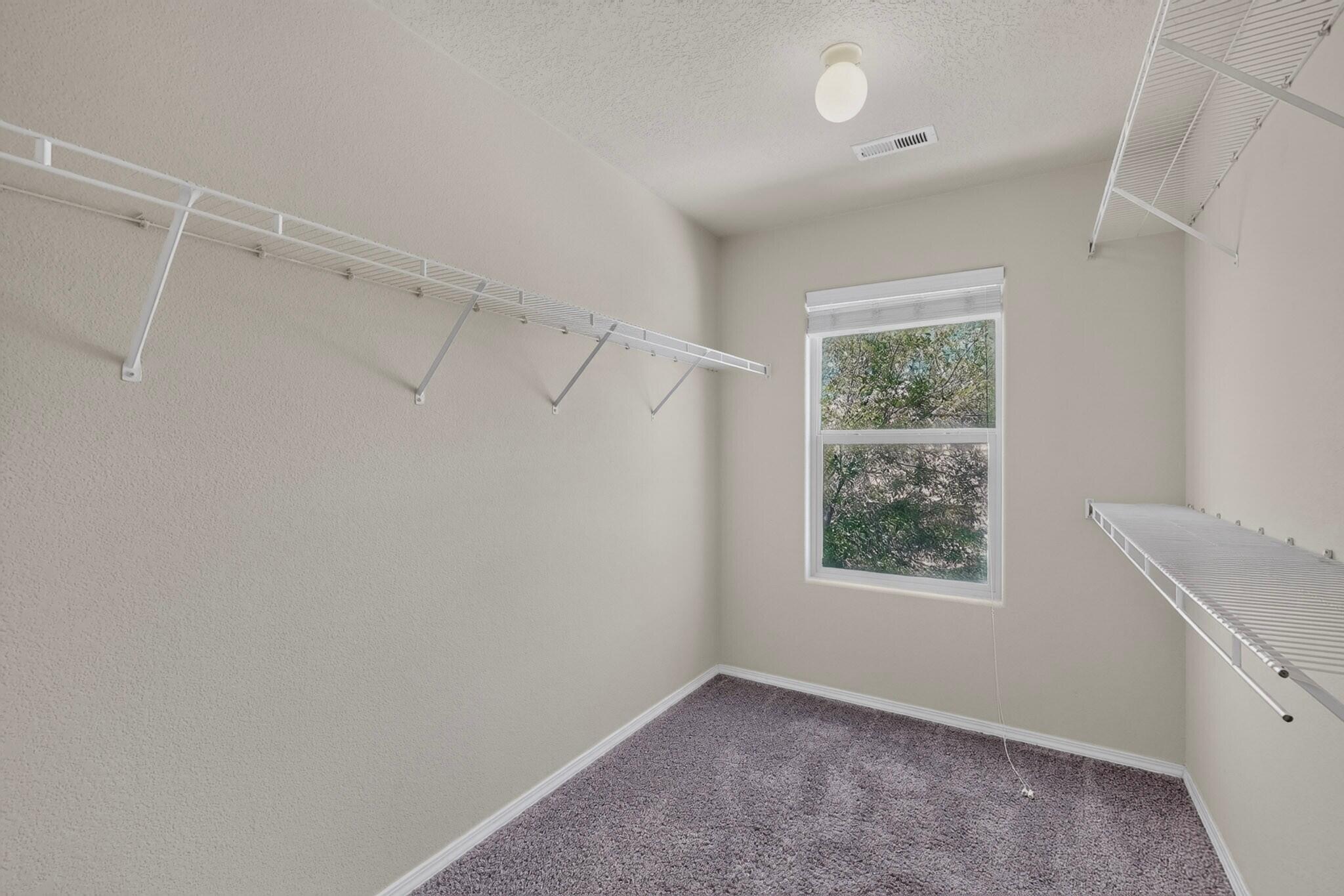 10940 Fort Point Lane NE