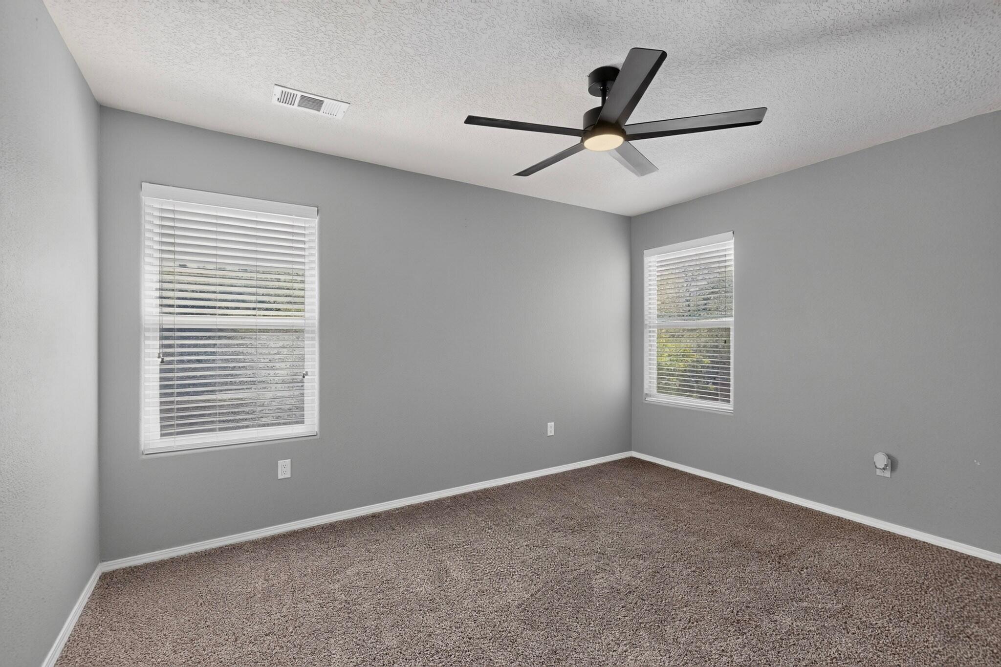 10940 Fort Point Lane NE