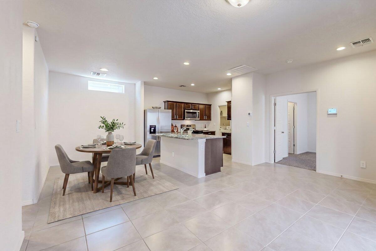 1820 Villa Contesa Loop NW