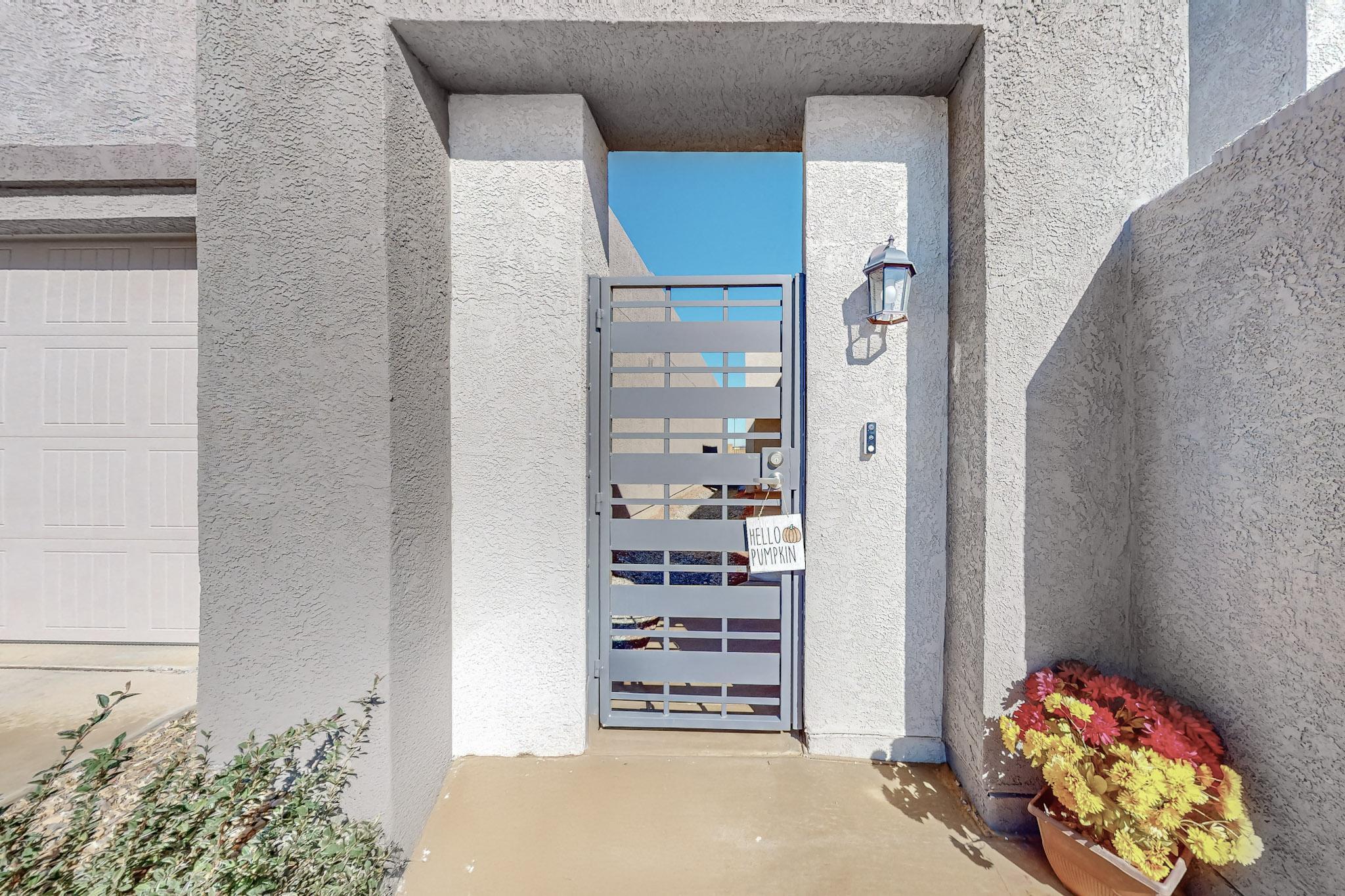 1820 Villa Contesa Loop NW