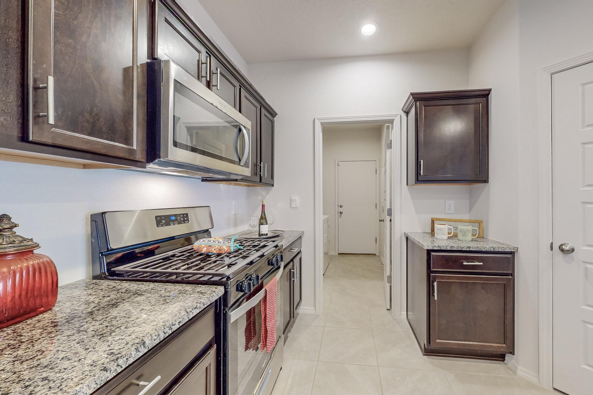1820 Villa Contesa Loop NW