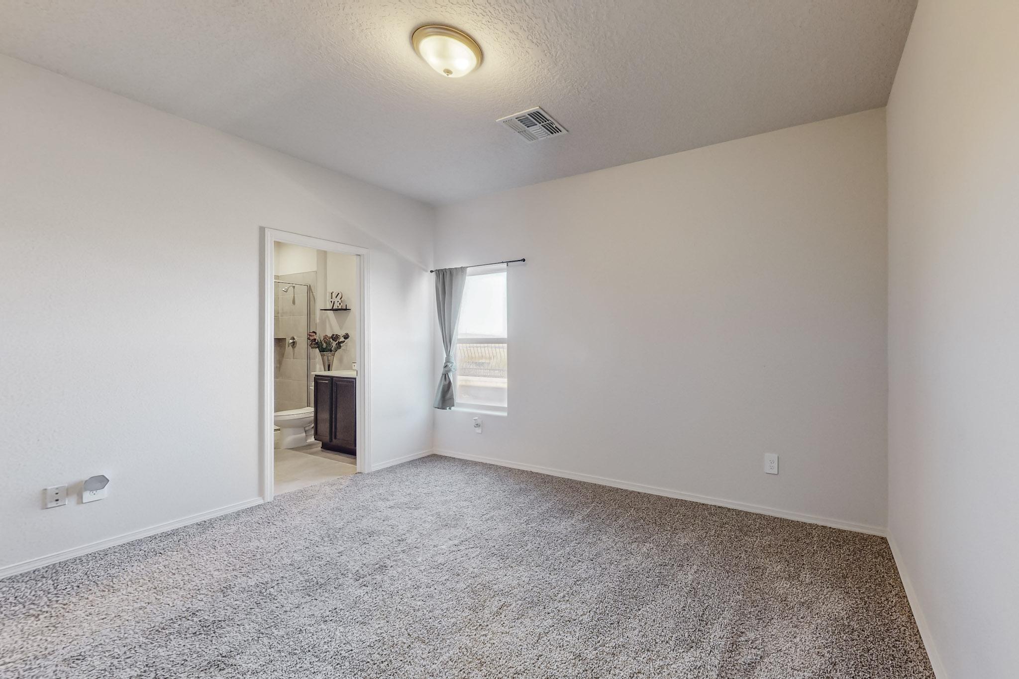 1820 Villa Contesa Loop NW