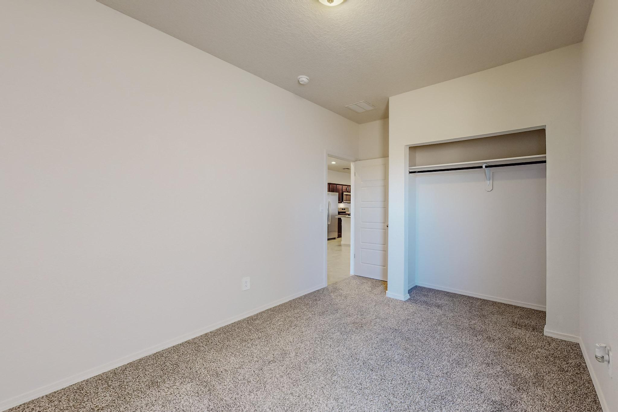 1820 Villa Contesa Loop NW