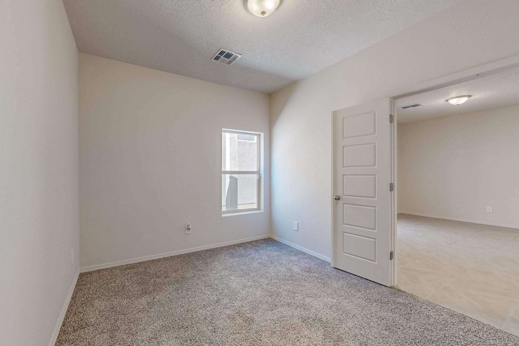 1820 Villa Contesa Loop NW