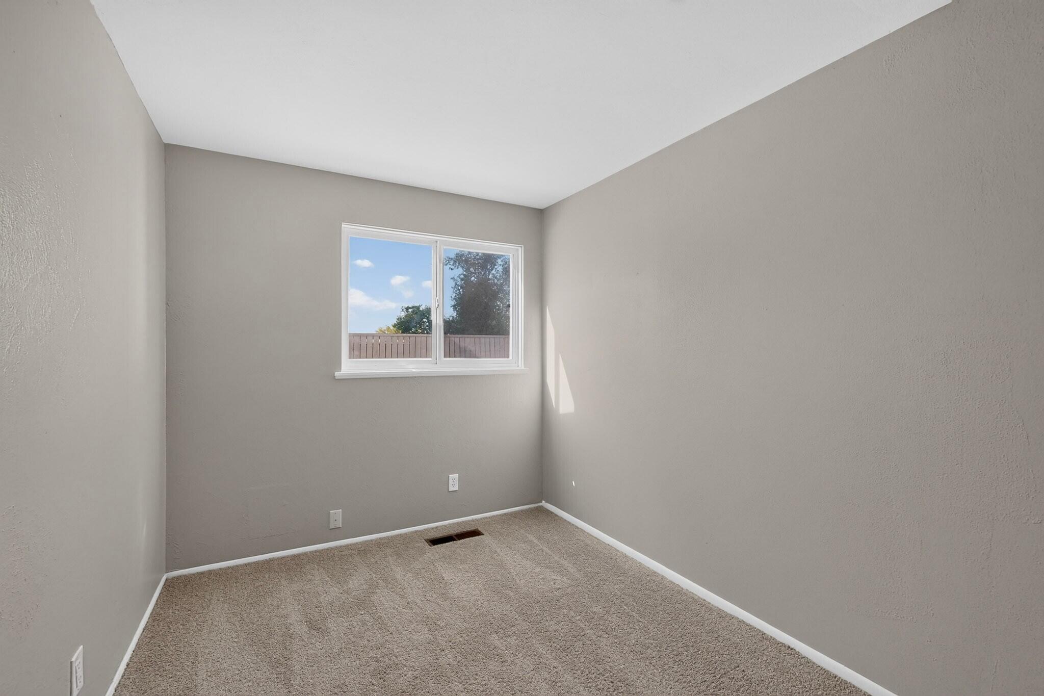 10708 Bellamah Avenue NE