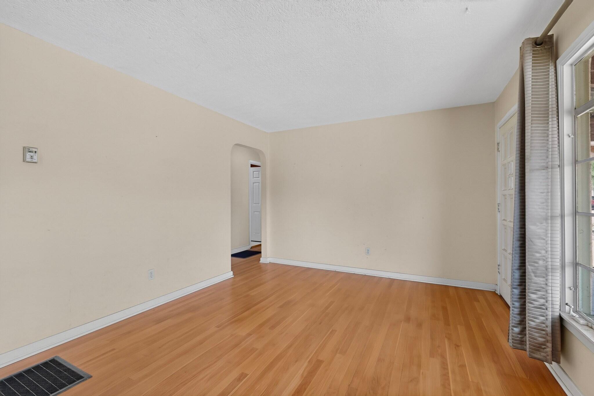 617 Loma Hermosa Drive NW