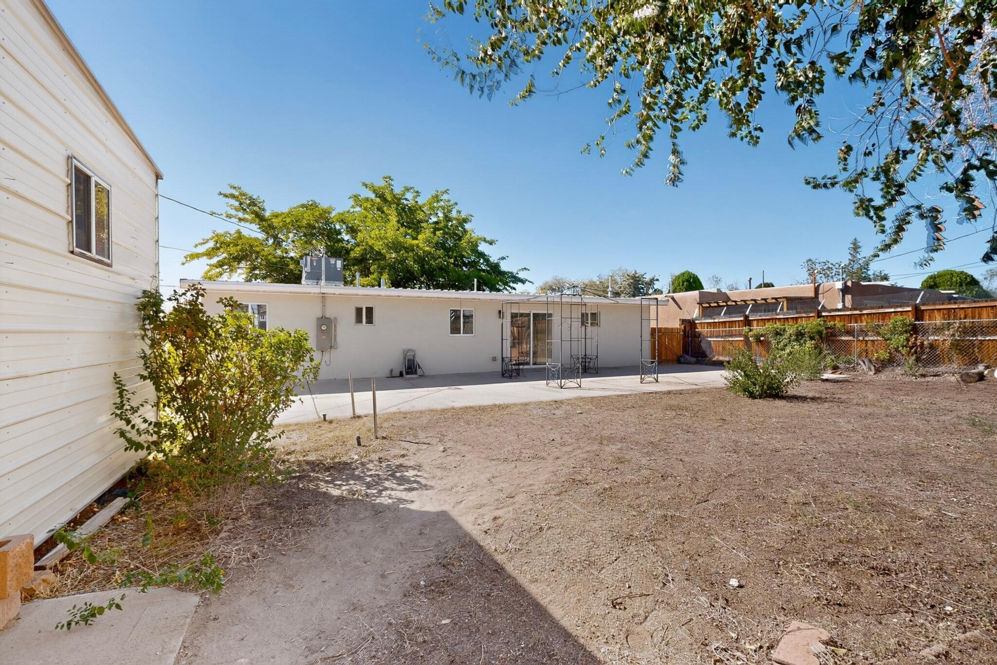 1124 Dorothy Street NE