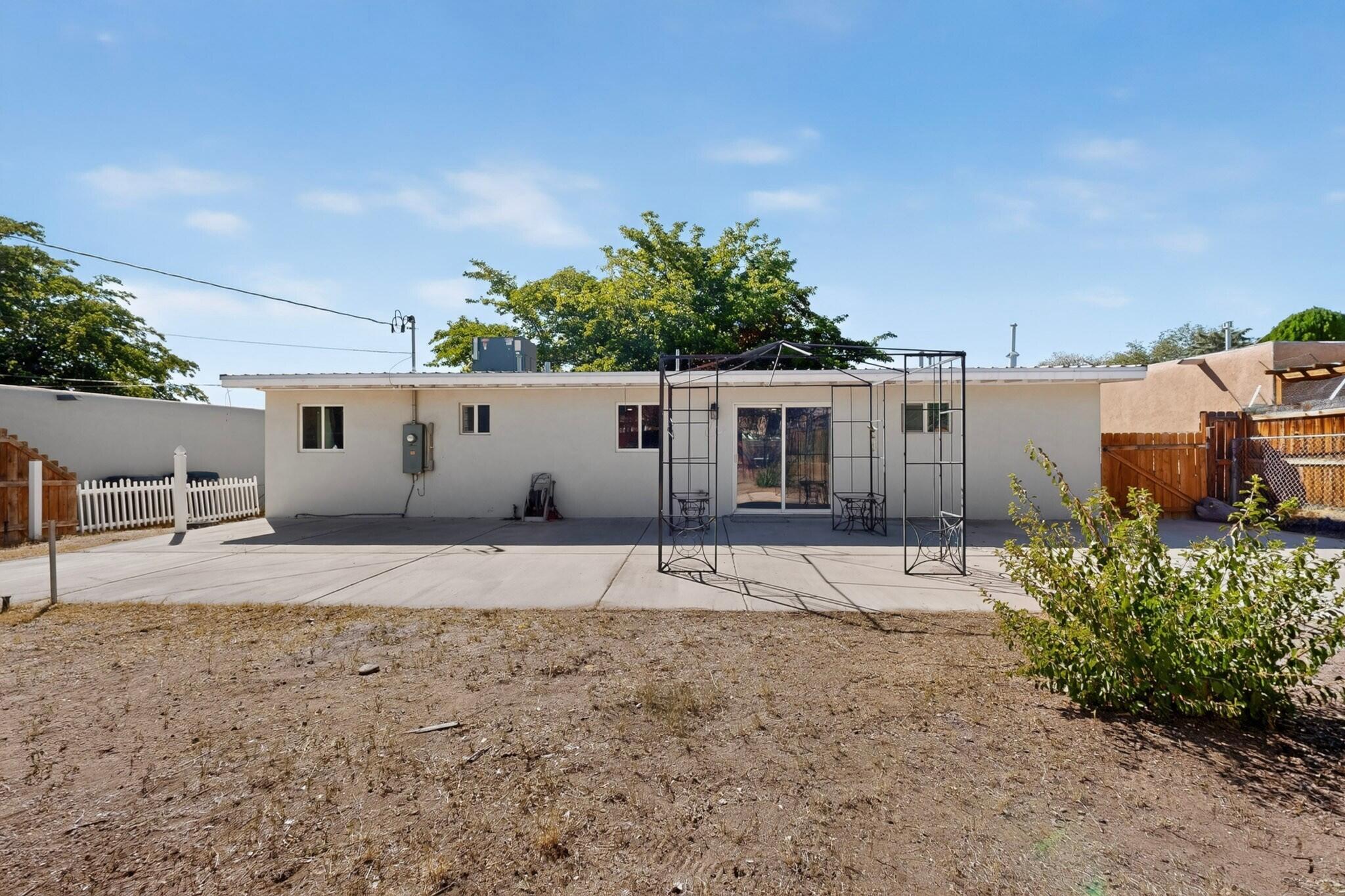 1124 Dorothy Street NE