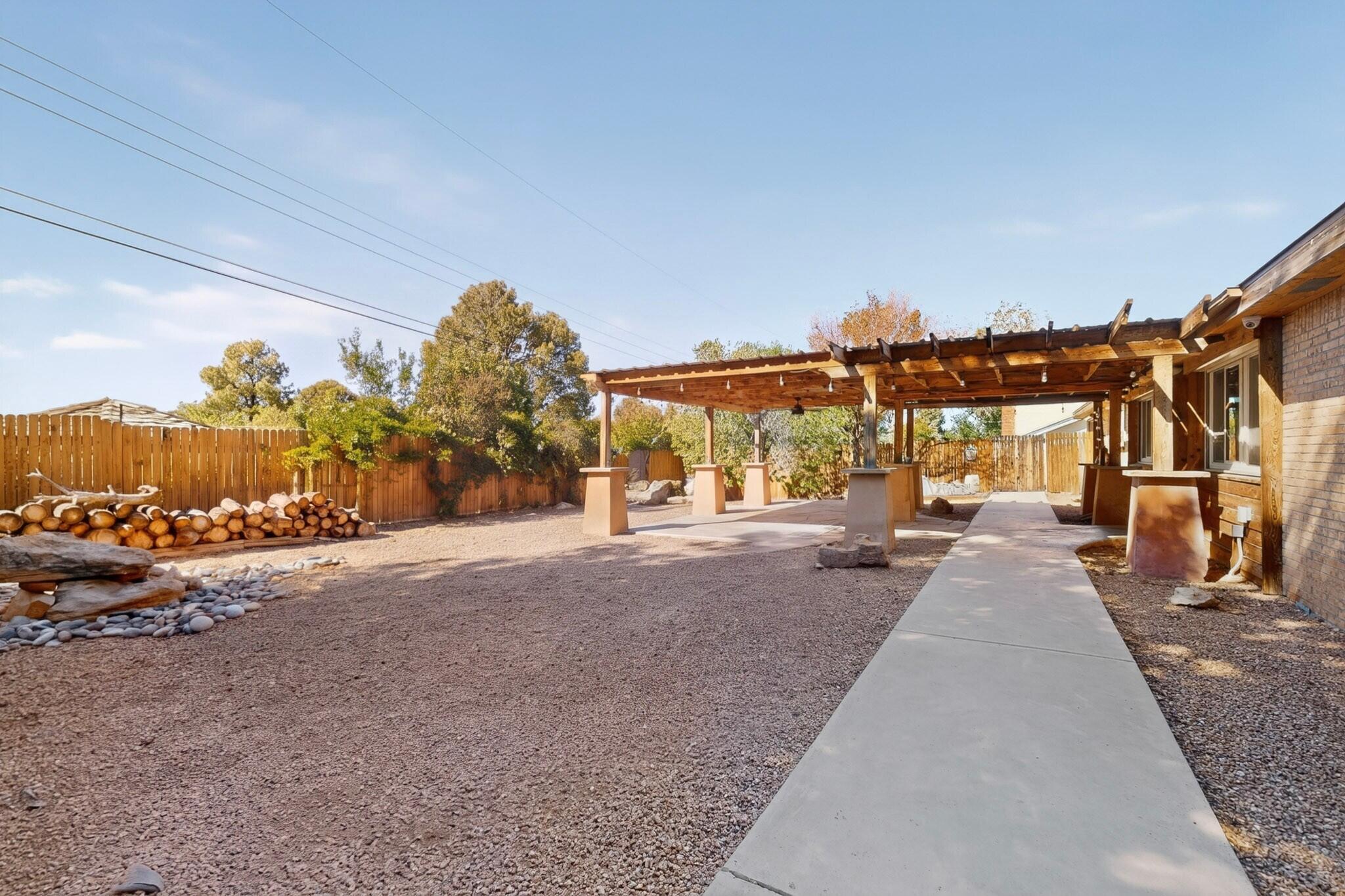 12412 Casa Grande Avenue NE