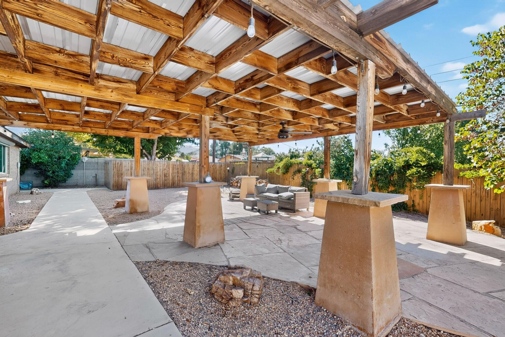 12412 Casa Grande Avenue NE