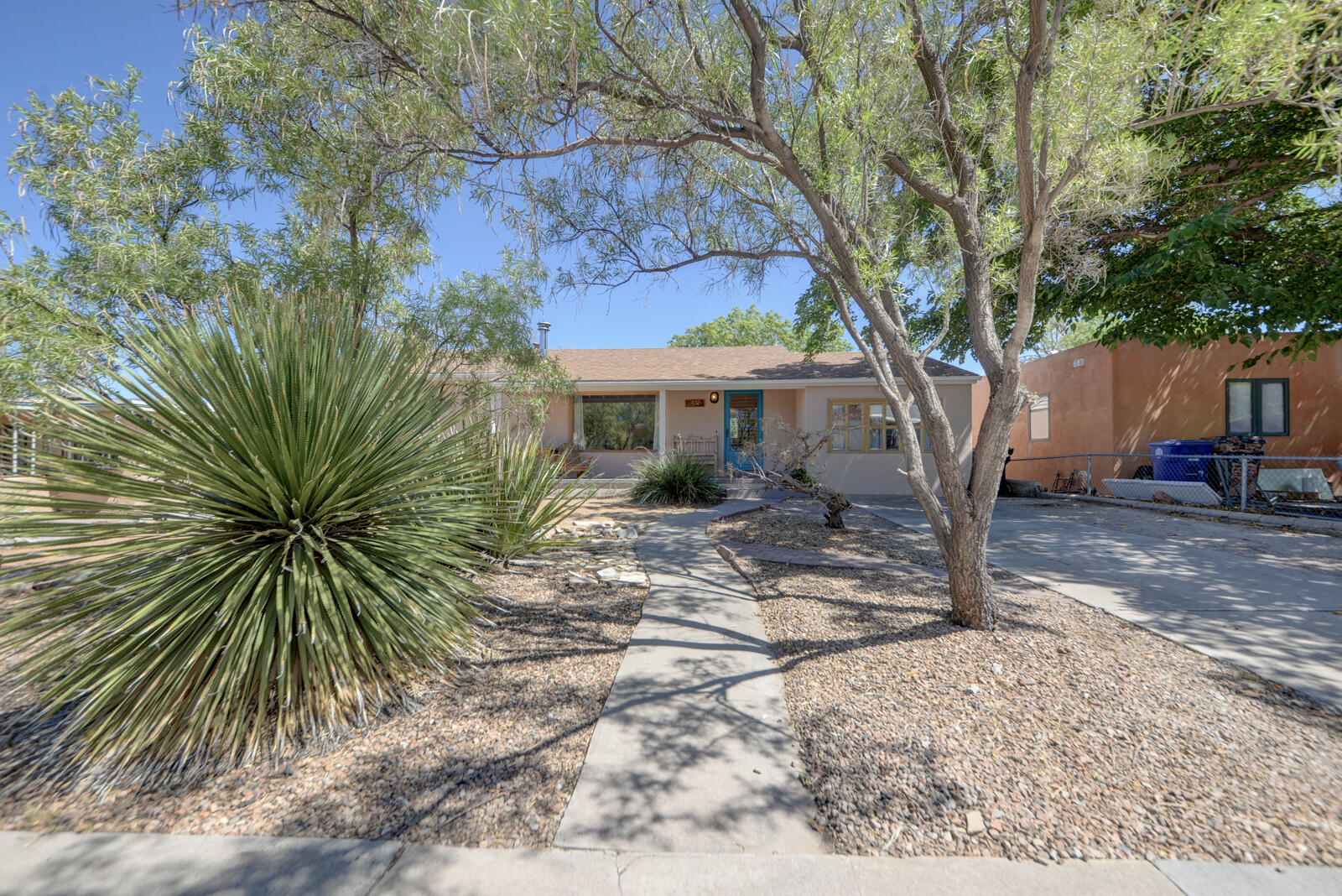 432 Montclaire Drive SE