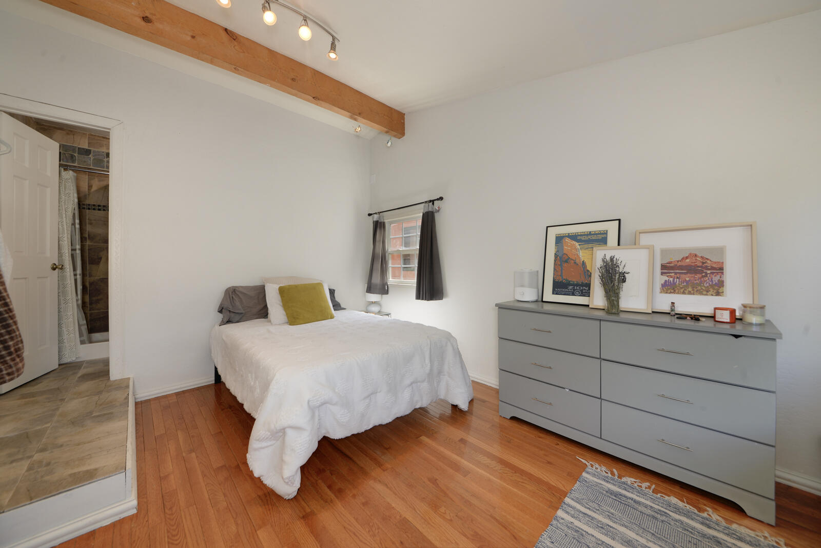 432 Montclaire Drive SE
