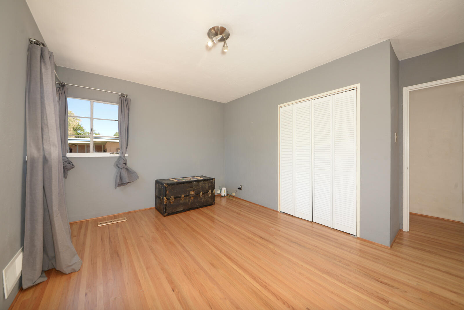 432 Montclaire Drive SE