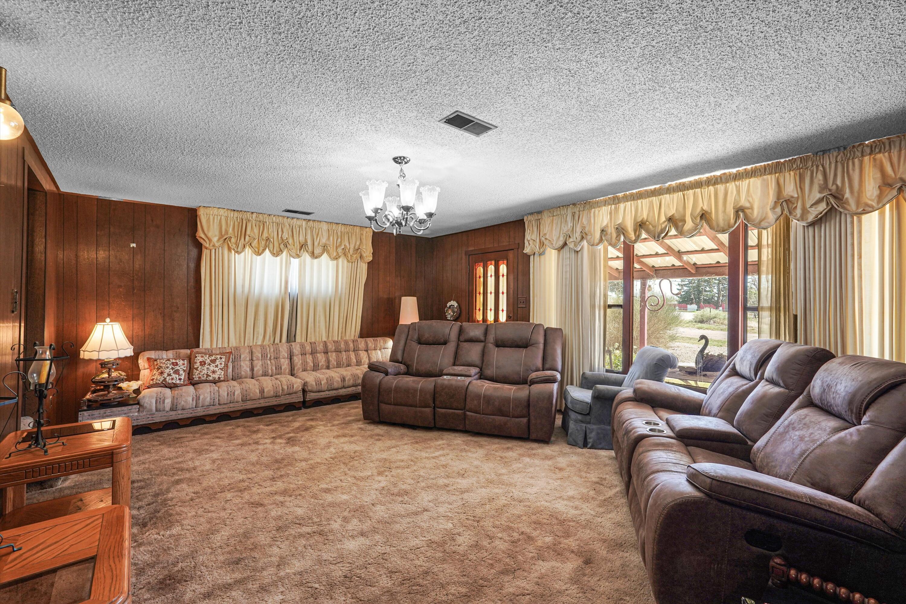 211 N Ripley Avenue