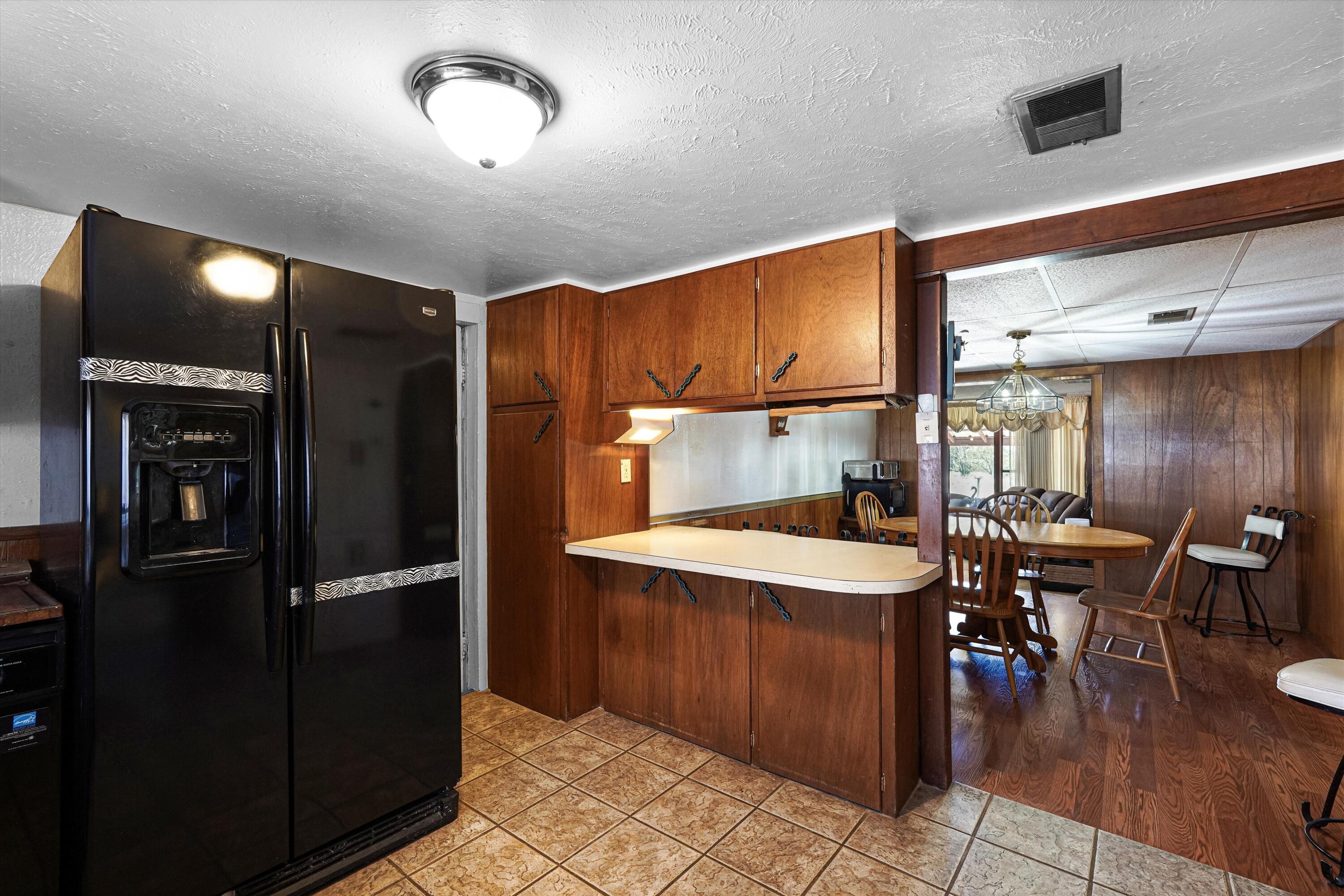 211 N Ripley Avenue