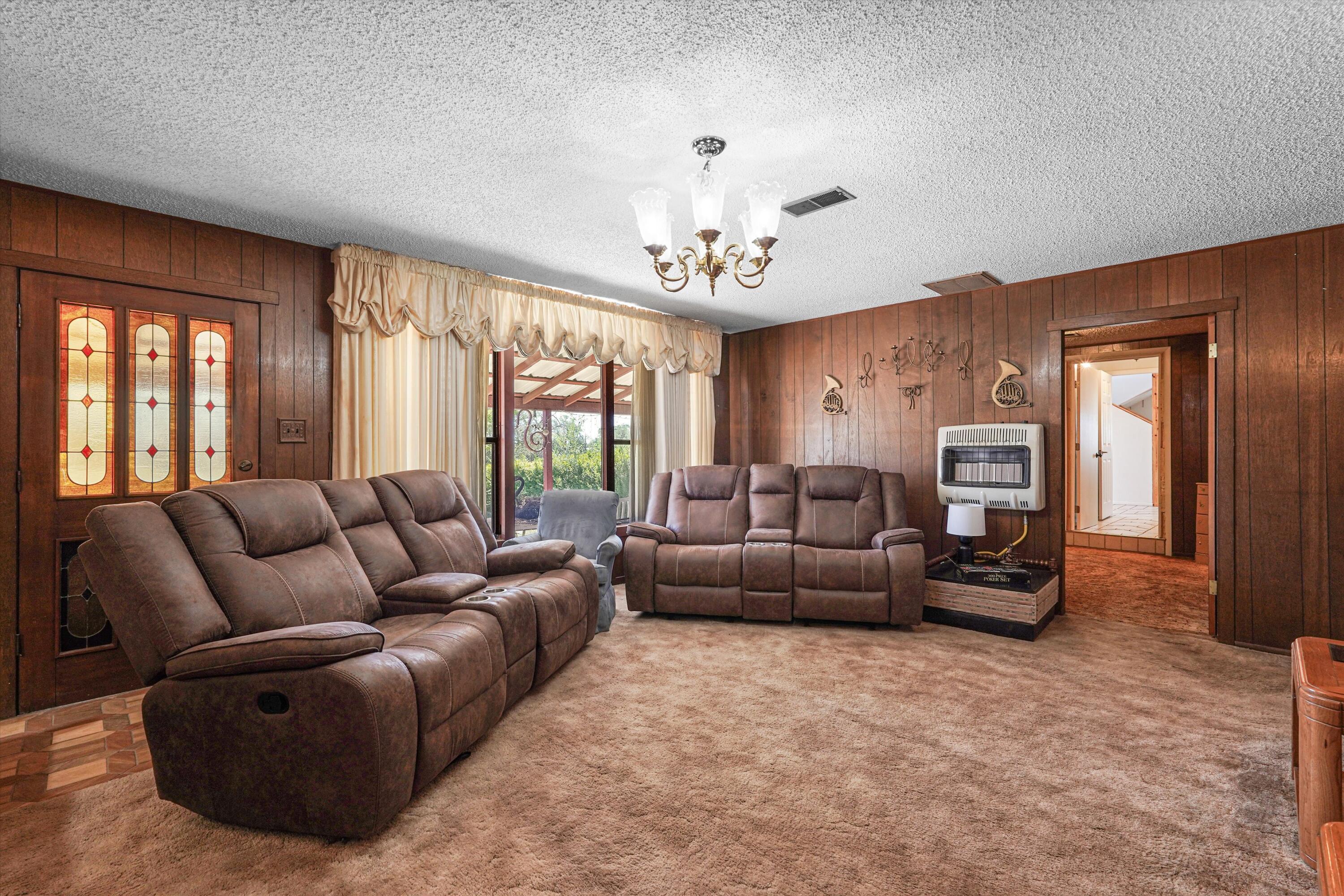 211 N Ripley Avenue