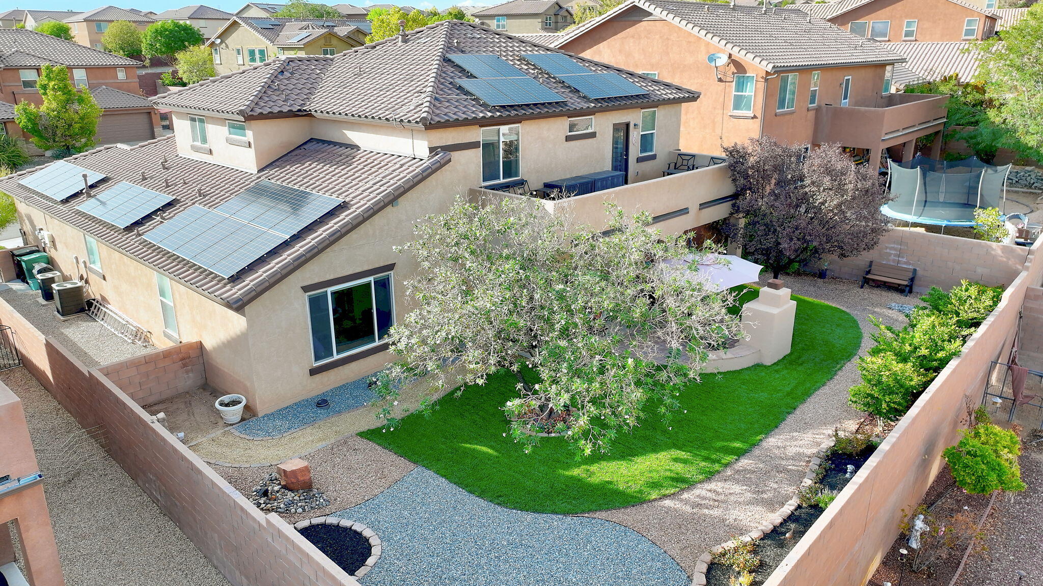 42 Los Miradores Drive NE