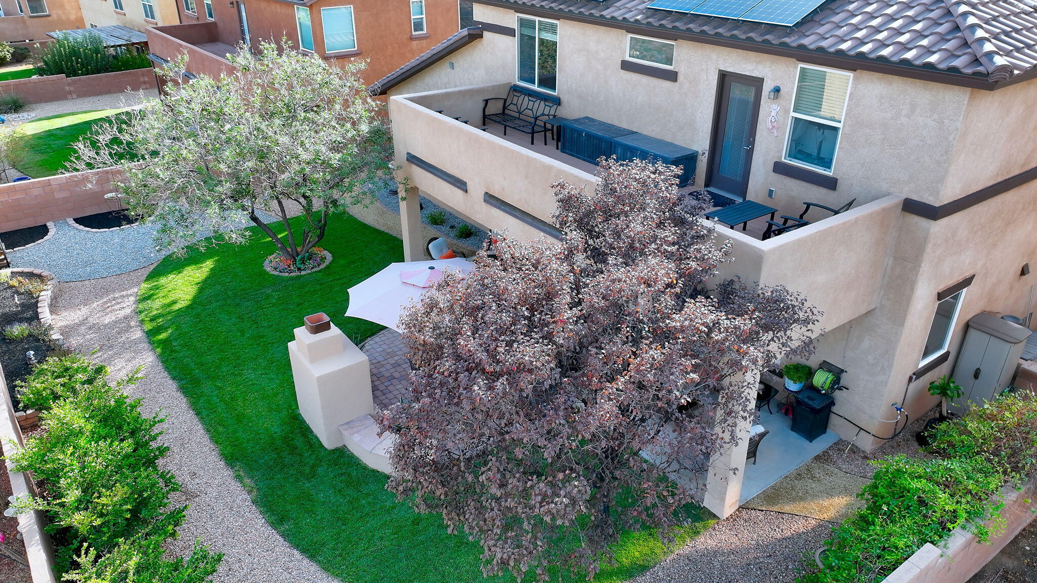 42 Los Miradores Drive NE
