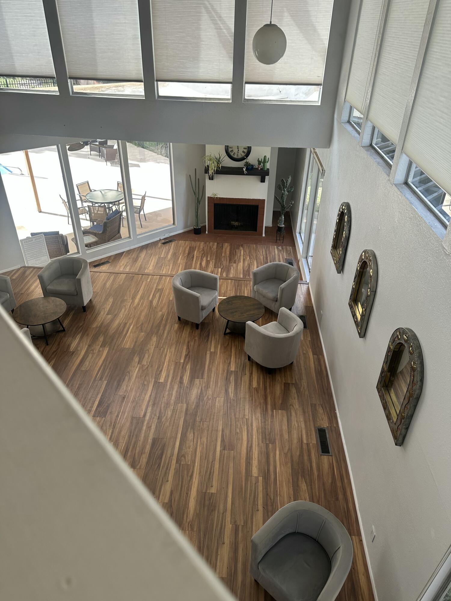 32 Calle Playa Del Sol NE