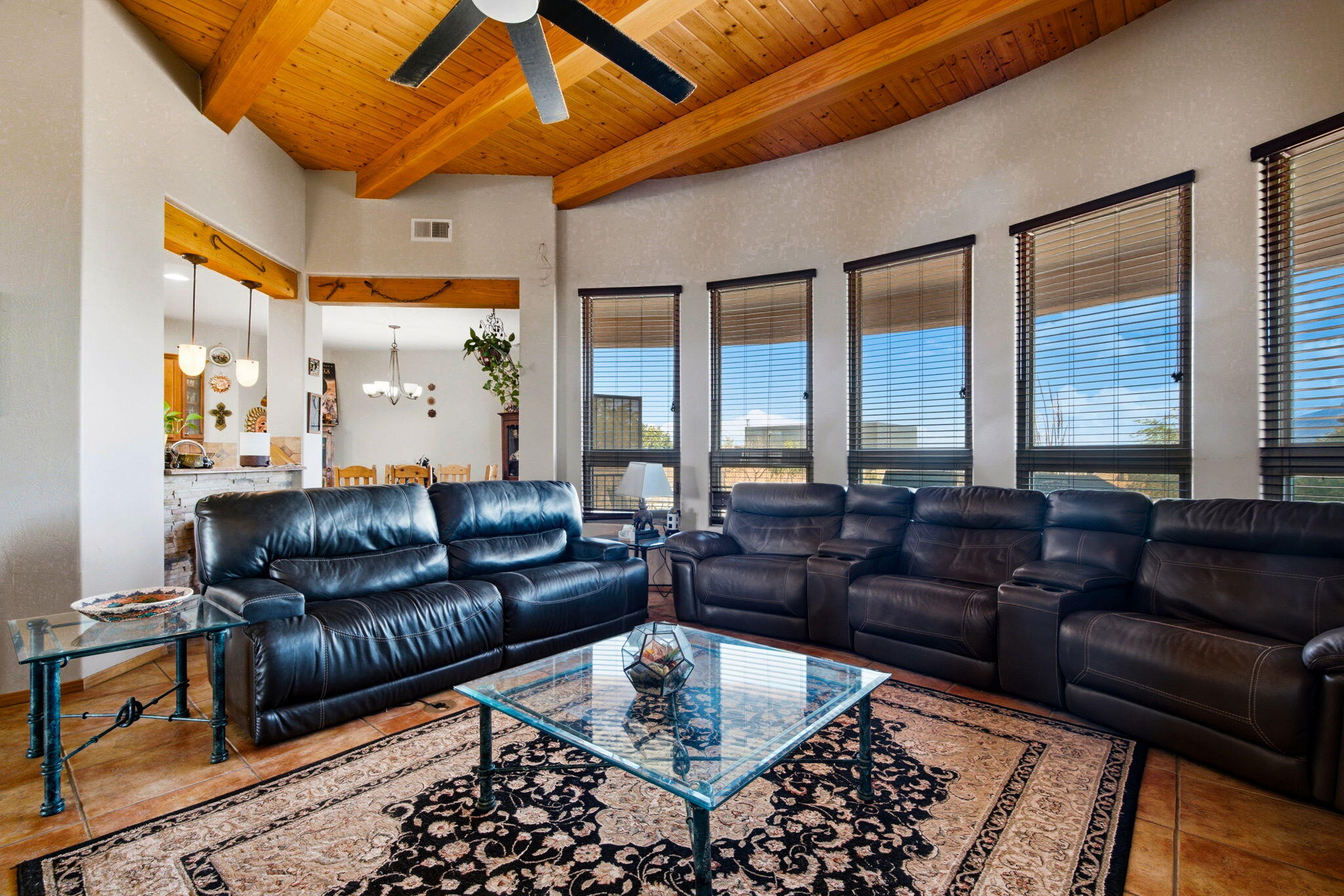 1716 Shoshone Trail NE