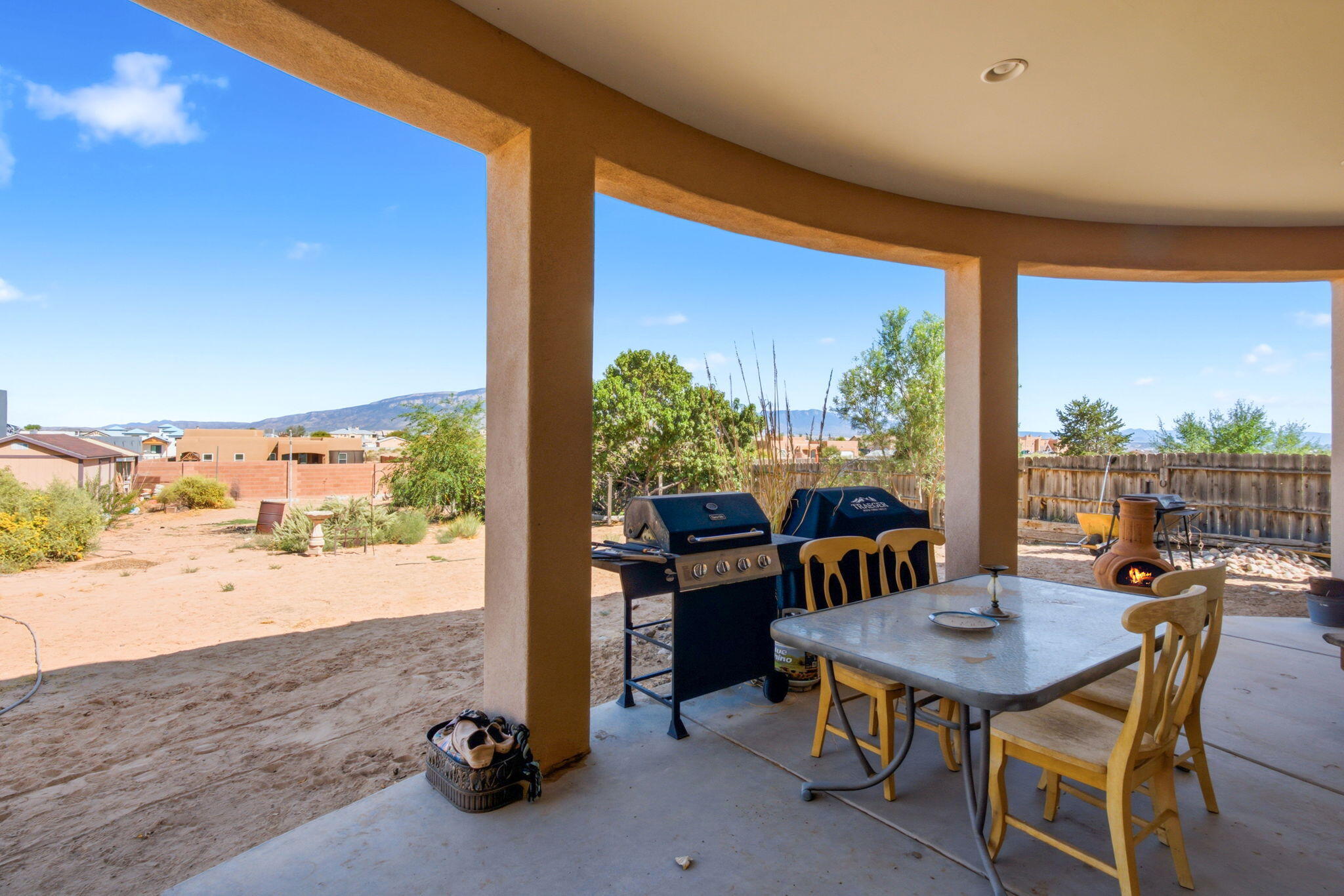 1716 Shoshone Trail NE
