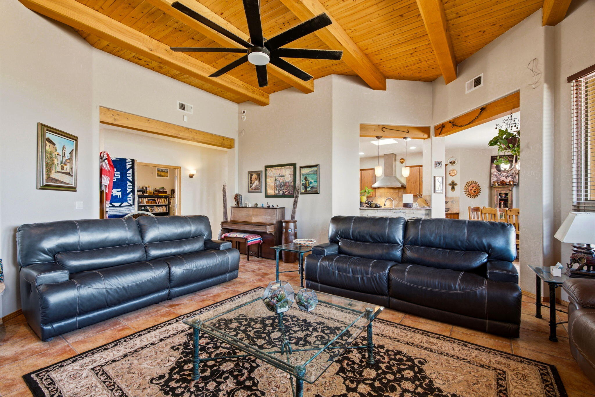 1716 Shoshone Trail NE