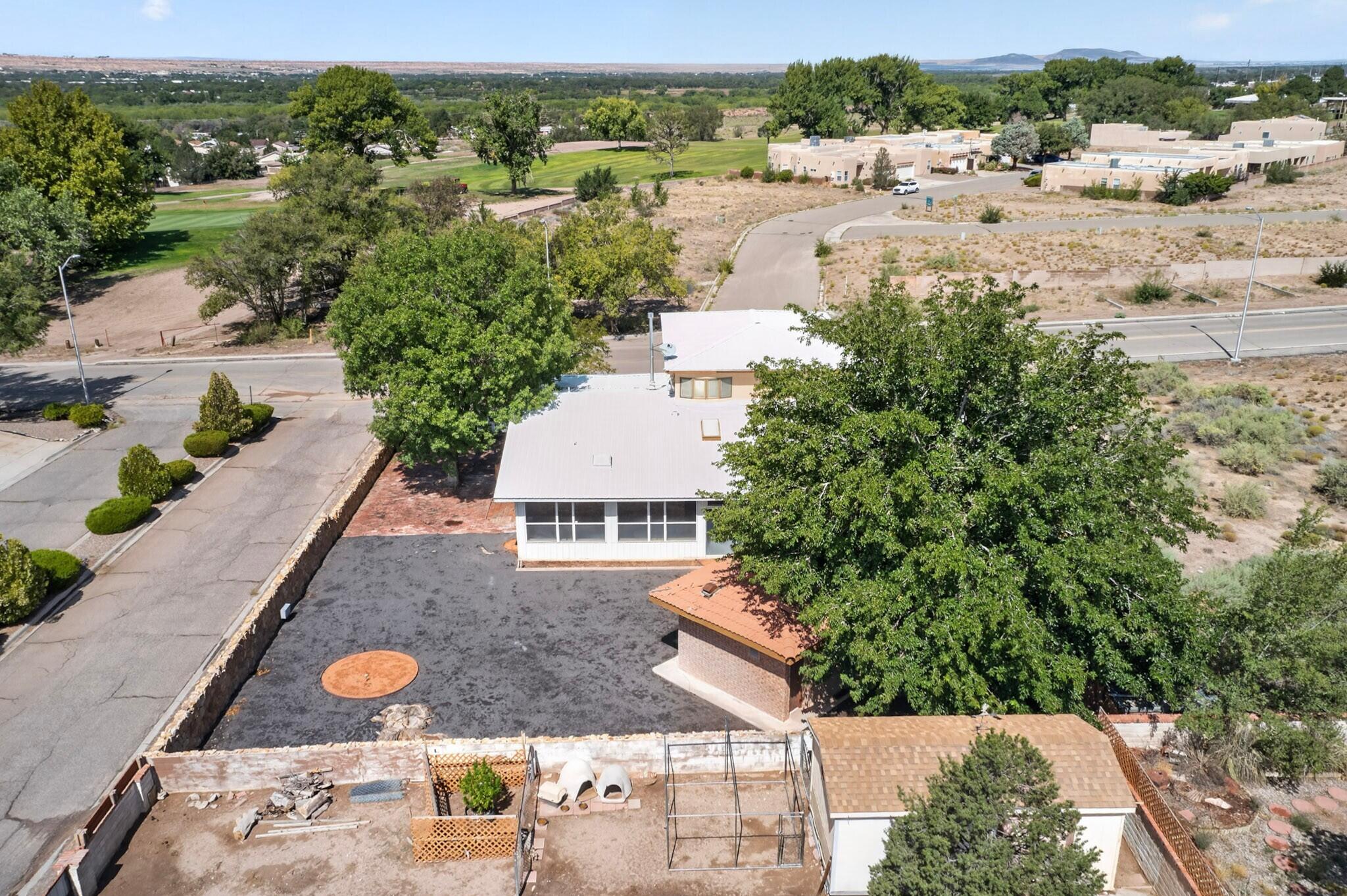 1690 Golf Course Road