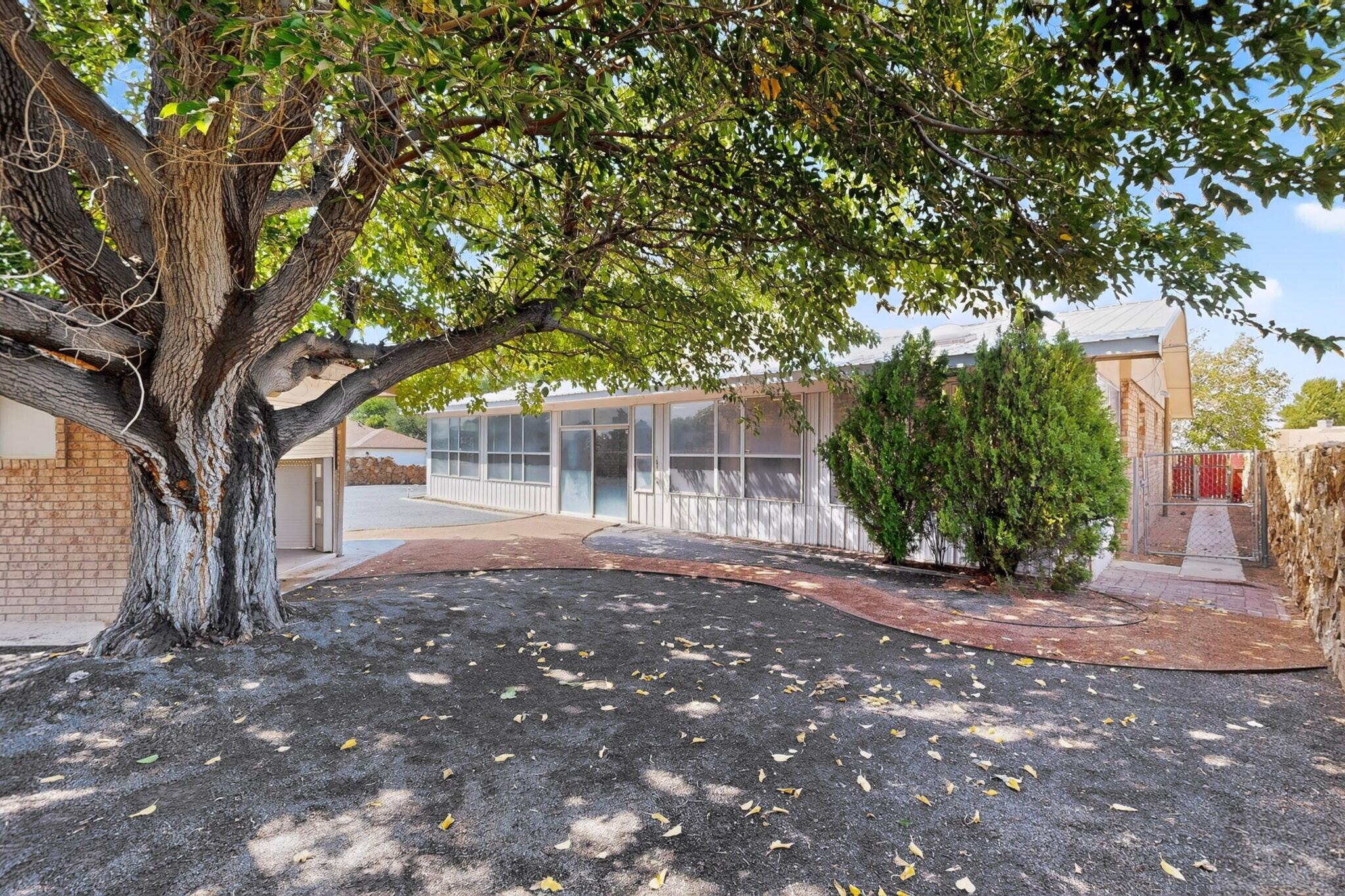 1690 Golf Course Road