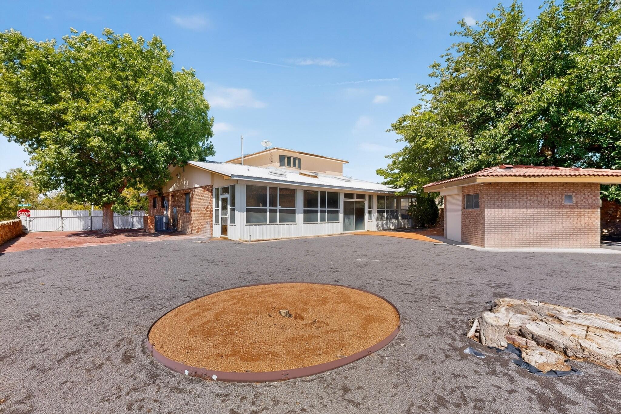 1690 Golf Course Road
