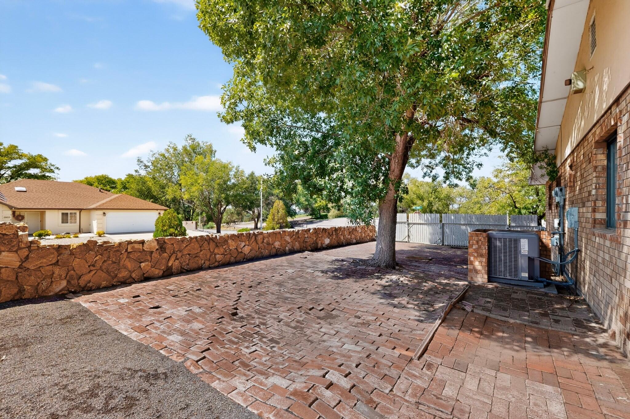1690 Golf Course Road