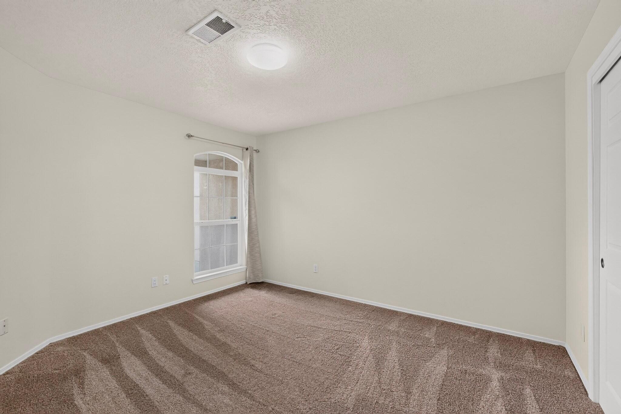 4909 Sereno Drive NE