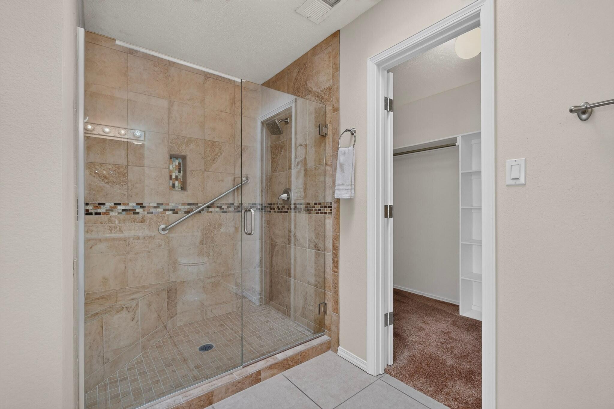 4909 Sereno Drive NE