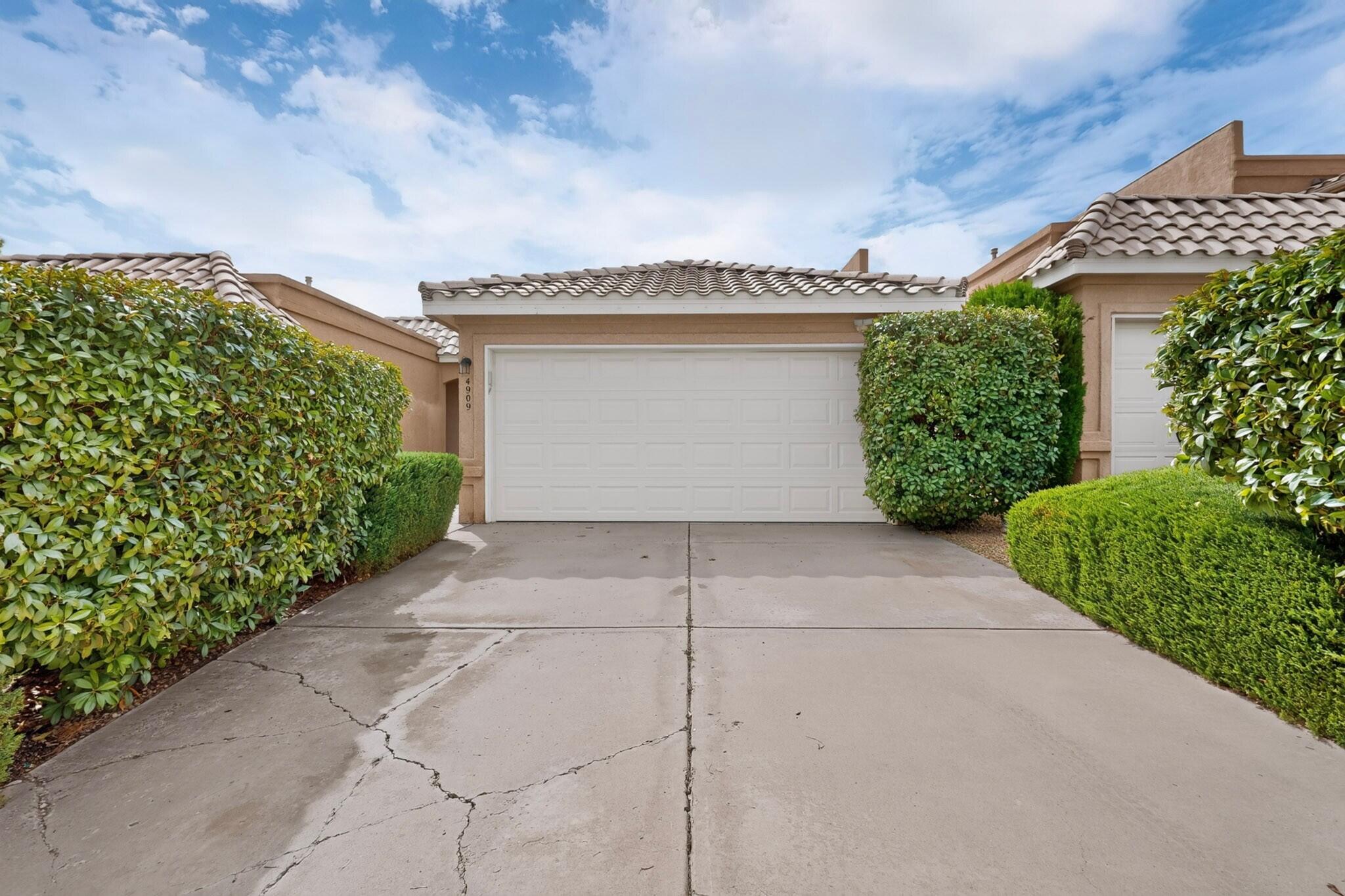 4909 Sereno Drive NE