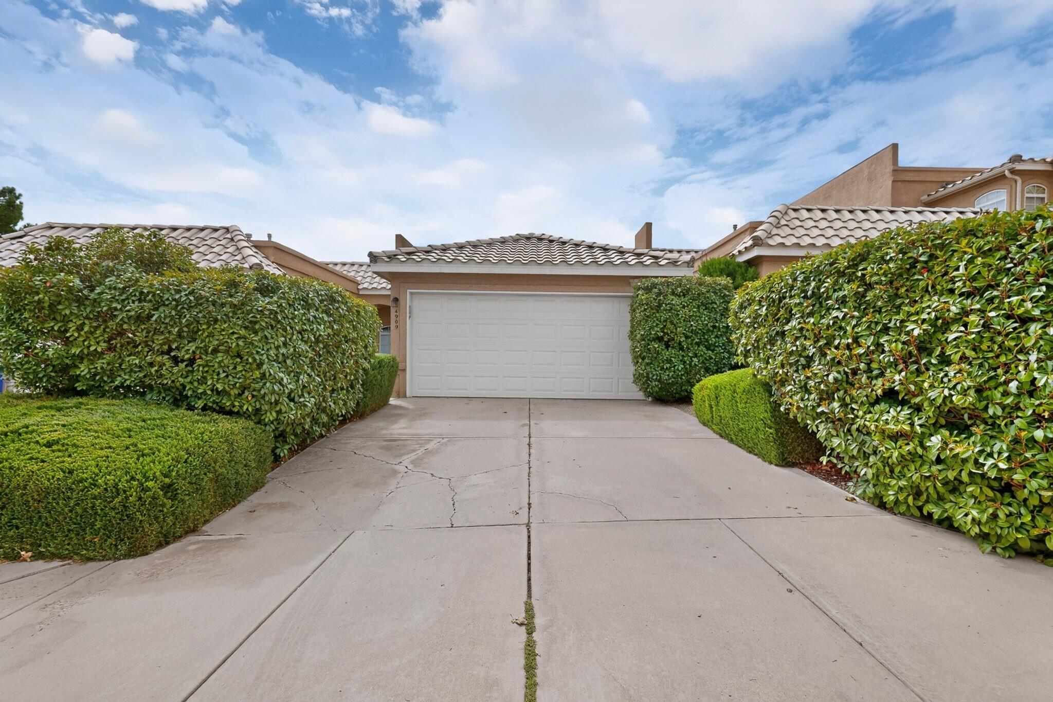 4909 Sereno Drive NE