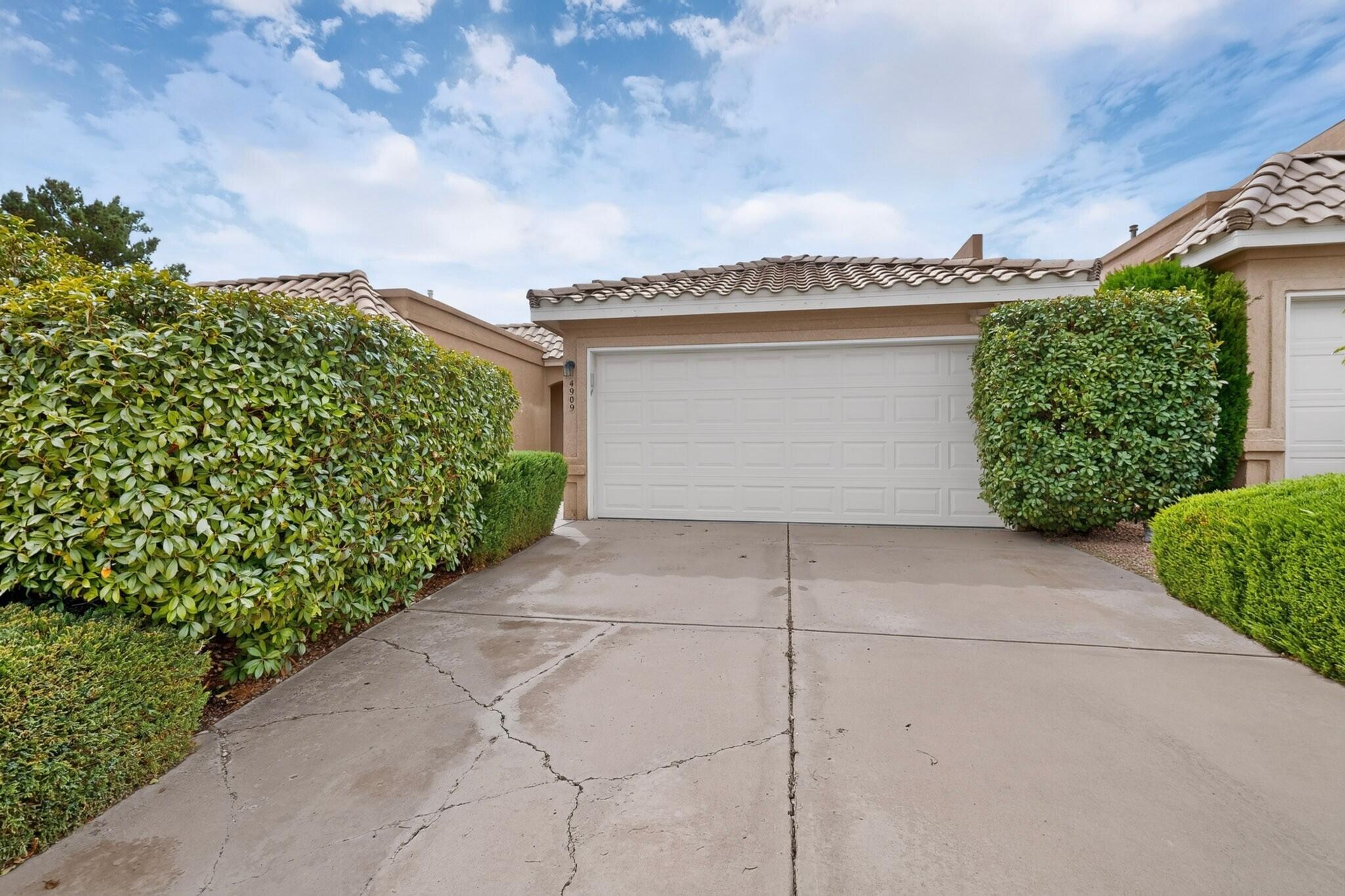 4909 Sereno Drive NE