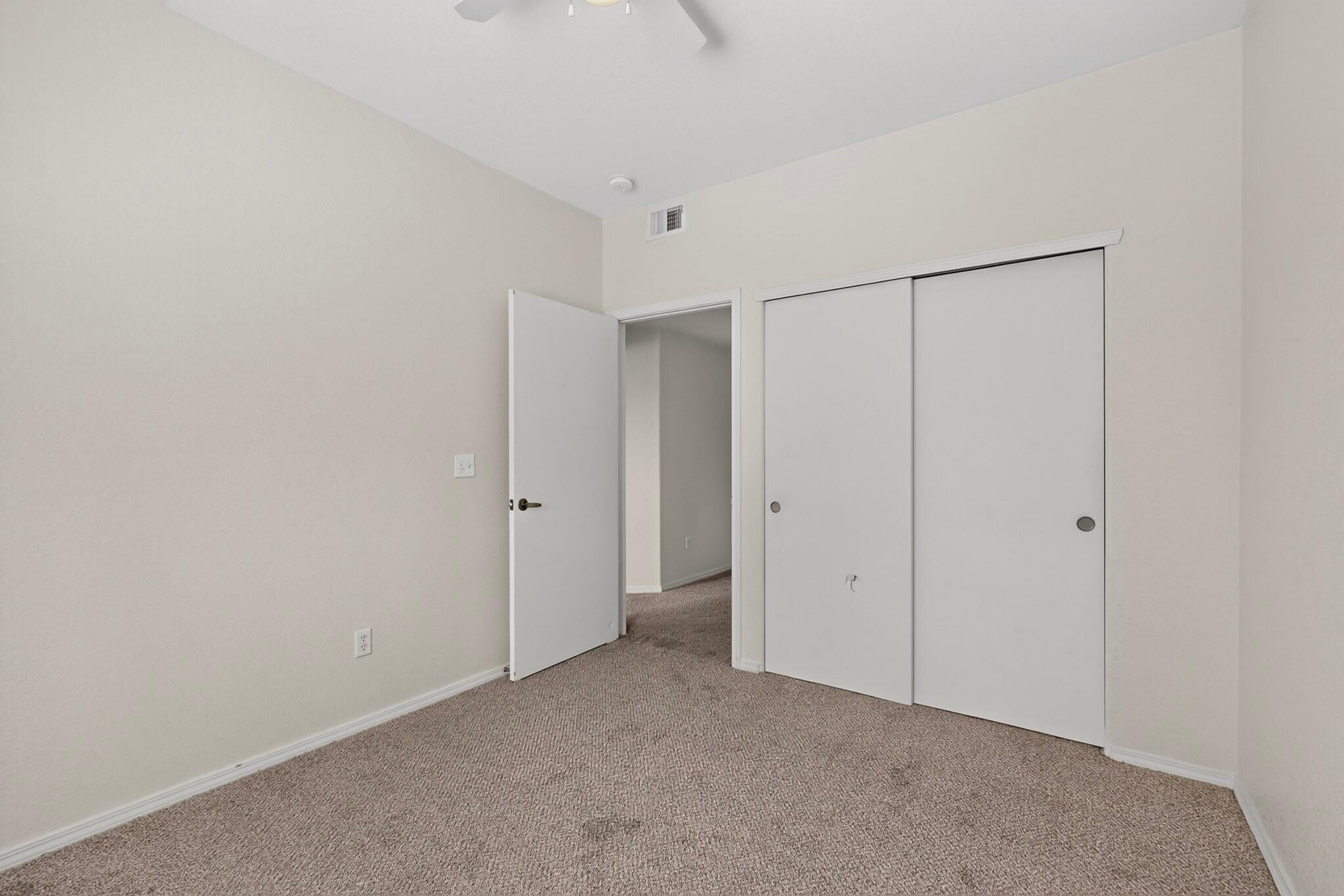 6800 Vista Del Norte Drive NE 422