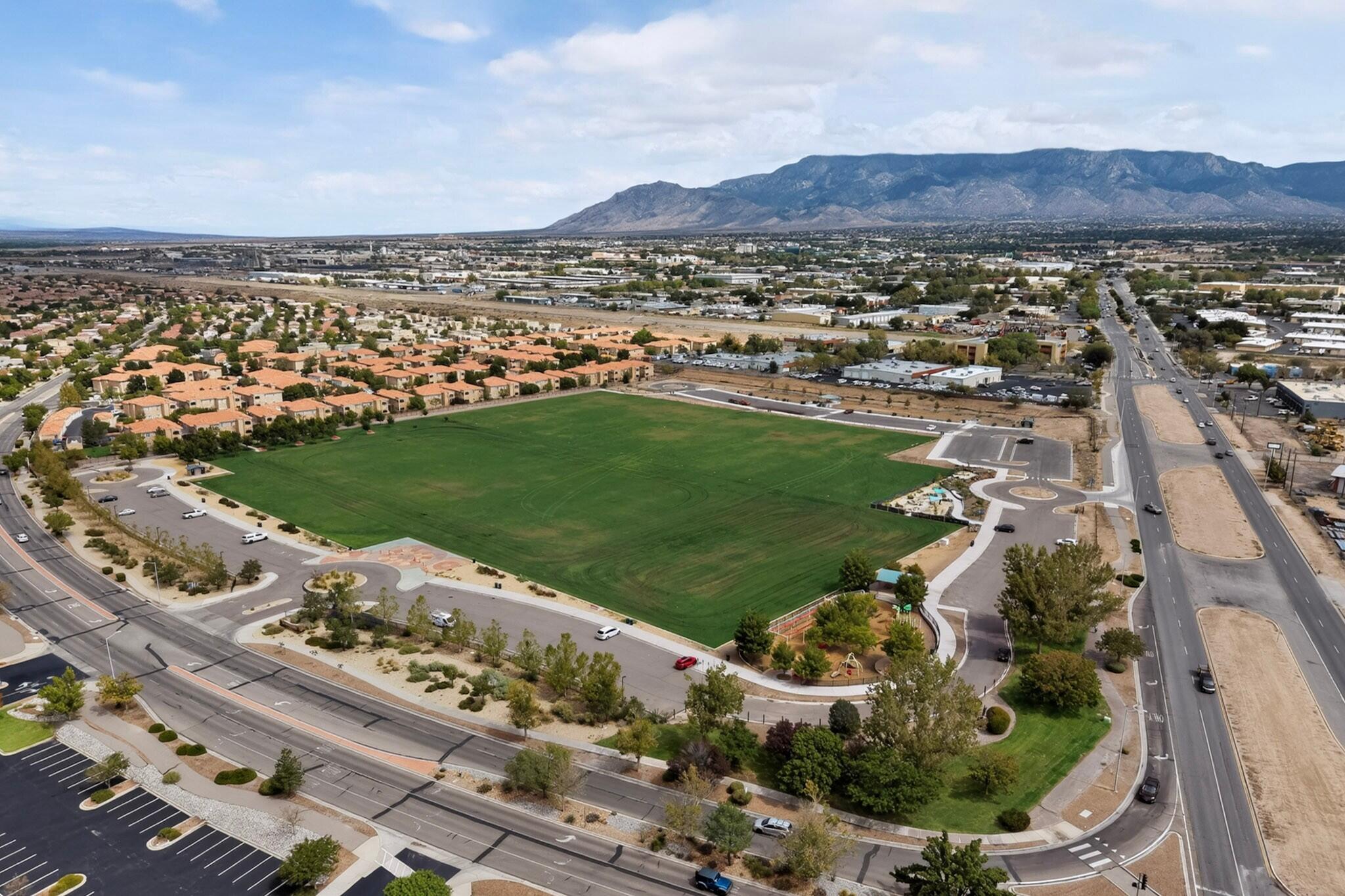 6800 Vista Del Norte Drive NE 422