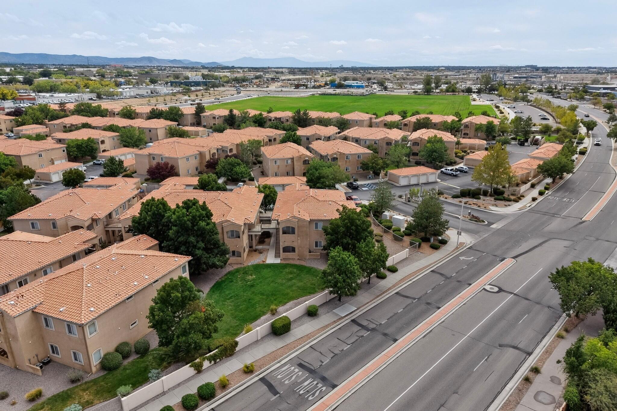 6800 Vista Del Norte Drive NE 422