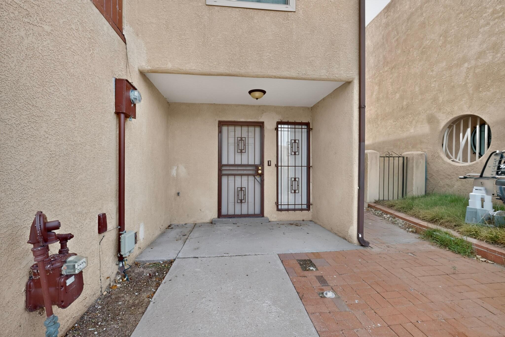 2835 Estrella Brillante Street NW